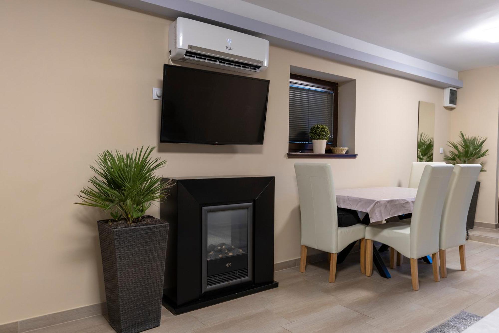 Toscana Debrecen Ngoại thất bức ảnh