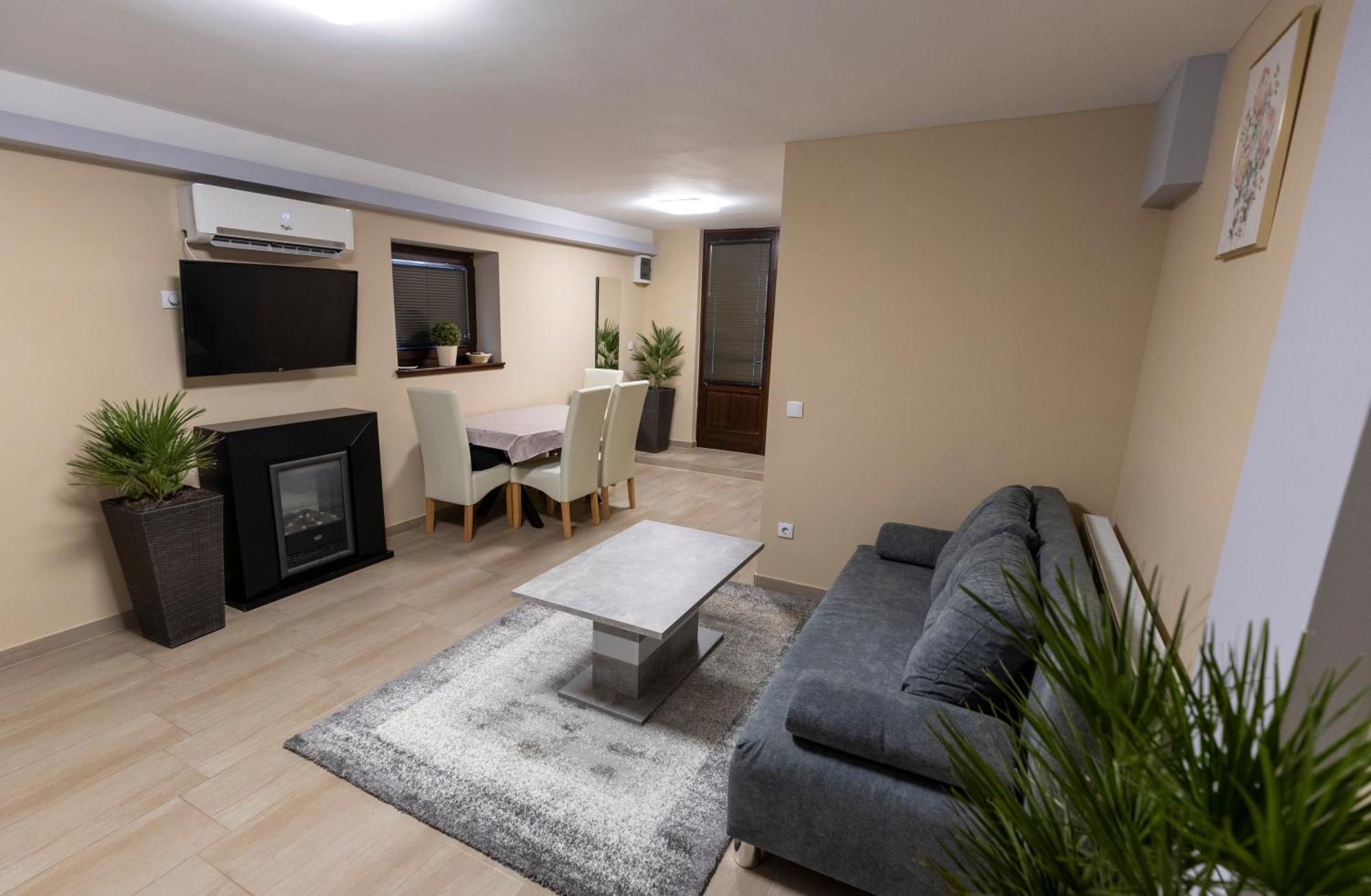 Toscana Debrecen Ngoại thất bức ảnh